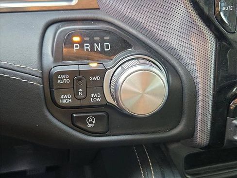 Used 2021 RAM 1500 Limited AWD/4WD image 12