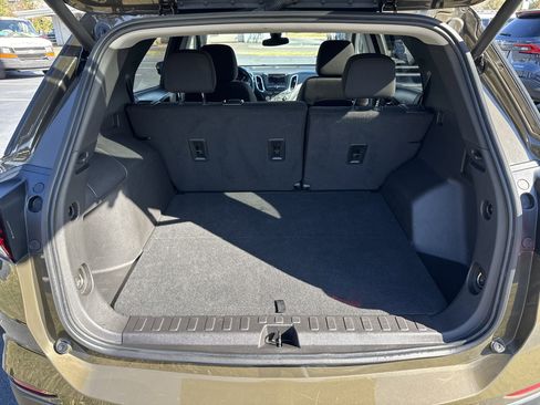 Used 2024 Chevrolet Equinox LT image 27