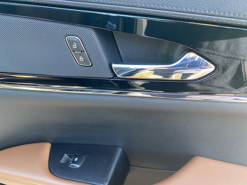 Used 2023 Lincoln Nautilus Reserve w/ Monochromatic Package image 13