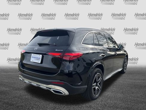 Used 2025 Mercedes-Benz GLC 300 4MATIC image 9