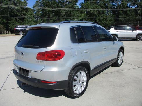 Used 2013 Volkswagen Tiguan SE FWD image 25