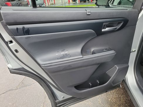 Used 2025 Toyota Highlander XSE AWD/4WD image 23