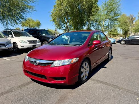 Used 2010 Honda Civic LX image 1