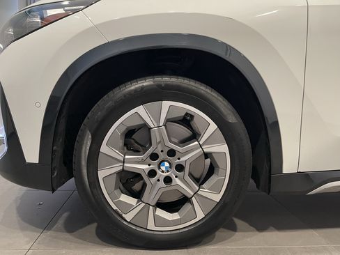 Certified 2023 BMW X1 xDrive28i w/ Convenience Package AWD/4WD image 7