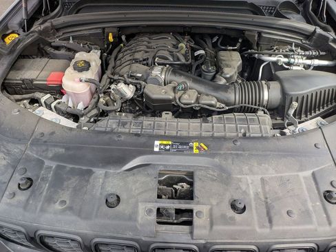 Used 2023 Jeep Grand Cherokee L Laredo image 27