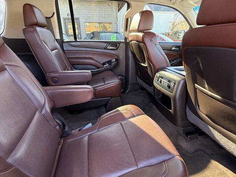 Used 2015 Chevrolet Suburban LTZ image 16