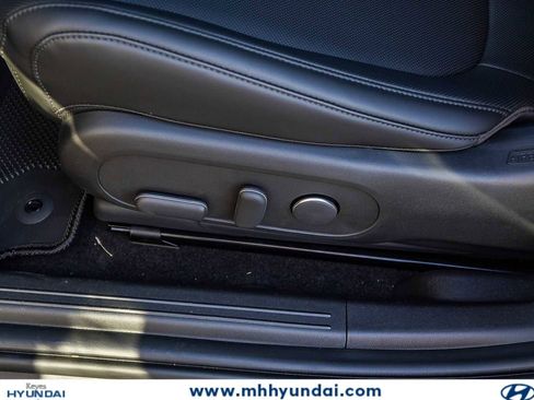 New 2026 Hyundai Ioniq 5 SEL image 25