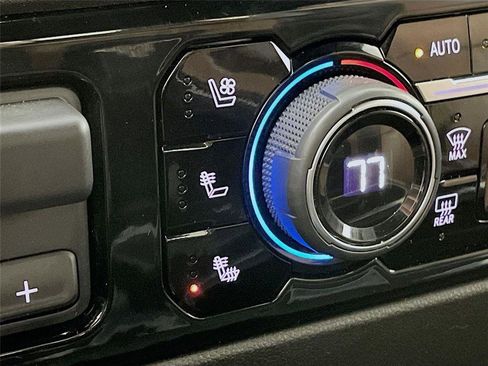 Certified 2024 Chevrolet Silverado 3500 High Country w/ Technology Package image 23