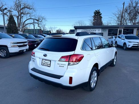 Used 2012 Subaru Outback 2.5i Limited w/ Moonroof Pkg image 9