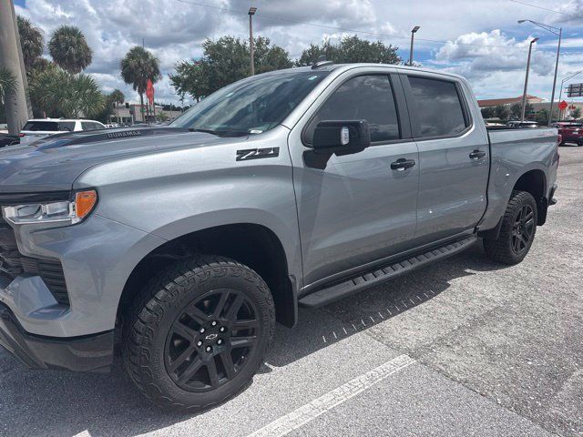 Used 2023 Chevrolet Silverado 1500 LT Trail Boss w/ LT Trail Boss Premium Package AWD/4WD image 3