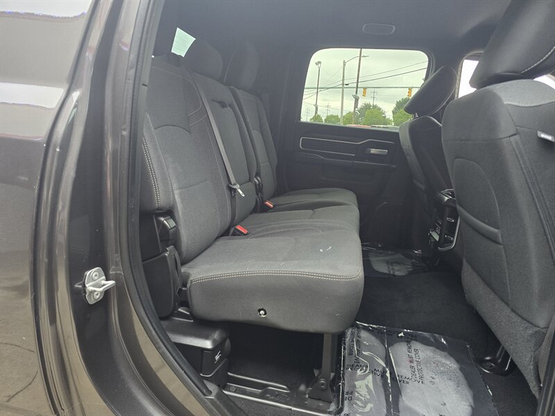 Used 2022 RAM 2500 Big Horn w/ Level C Equiment Group AWD/4WD image 18