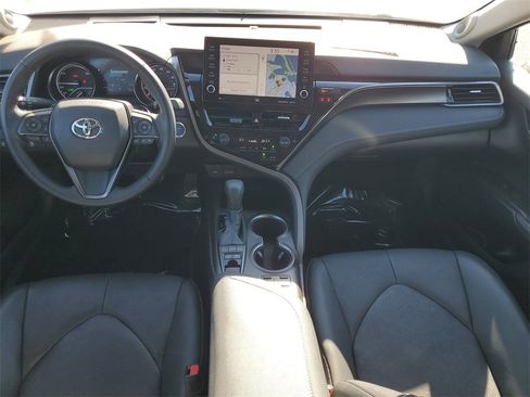 Used 2022 Toyota Camry XSE image 24