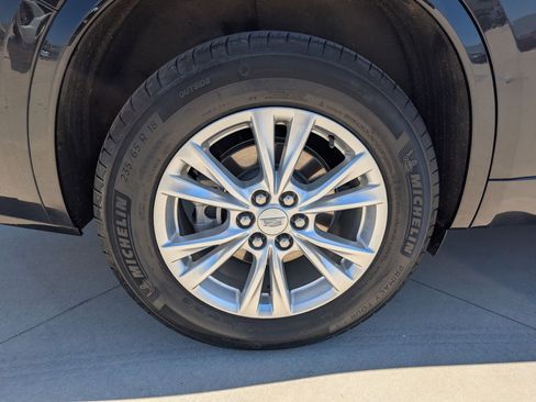 Used 2024 Cadillac XT6 Luxury w/ LPO, Floor Liner Package AWD/4WD image 12