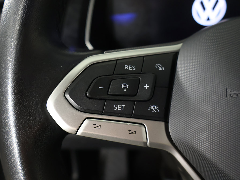 Used 2023 Volkswagen Jetta SE FWD image 39