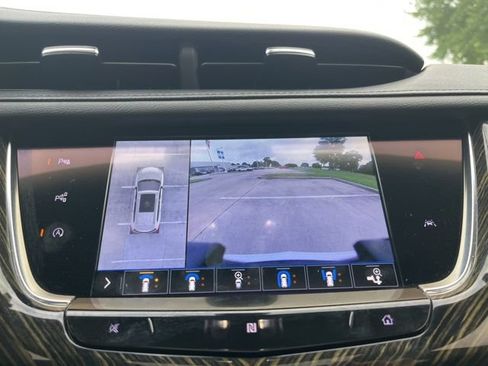 Used 2020 Cadillac XT6 Premium Luxury FWD image 26