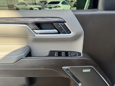 Used 2024 Chevrolet Silverado 1500 LTZ image 13