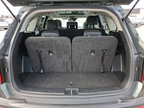 Used 2023 Kia Sorento S w/ Panoramic Sunroof Package image 32