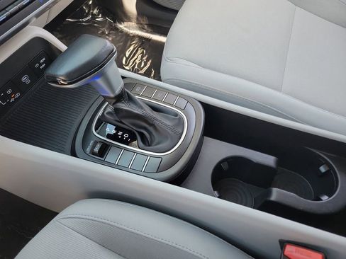 Used 2024 Hyundai Kona SEL FWD image 14