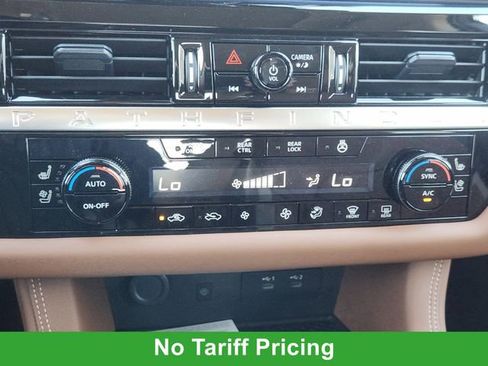 New 2026 Nissan Pathfinder Platinum image 15