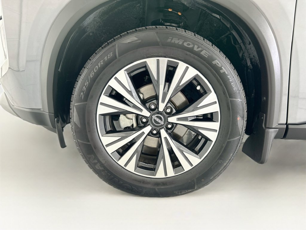 Used 2023 Nissan Rogue SV FWD image 28