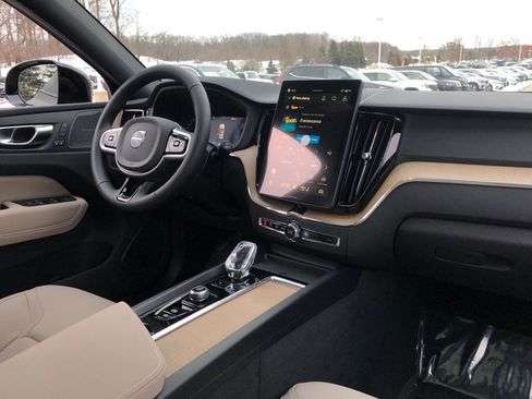 New 2026 Volvo XC60 B5 Plus w/ Protection Package Premier AWD/4WD image 16