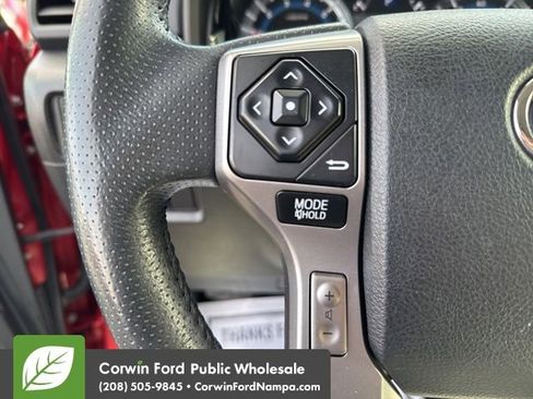 Used 2016 Toyota 4Runner SR5 Premium image 17