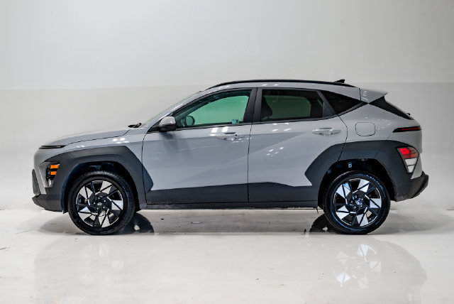 Used 2025 Hyundai Kona SEL AWD/4WD image 28