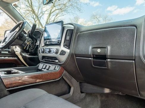 Used 2017 GMC Sierra 1500 SLE w/ SLE Value Package image 47