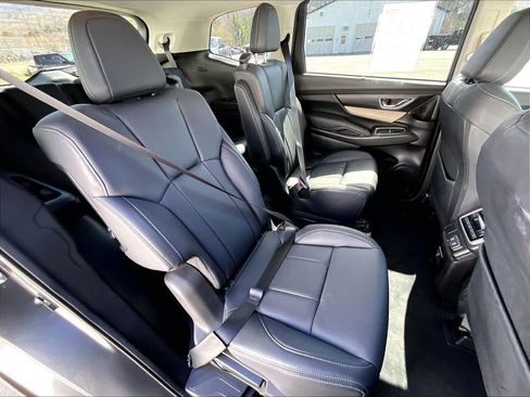 Used 2022 Subaru Ascent Limited AWD/4WD image 16