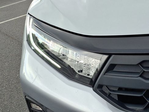 Certified 2025 Honda Odyssey EX-L image 9