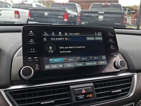 Used 2021 Honda Accord EX-L image 19