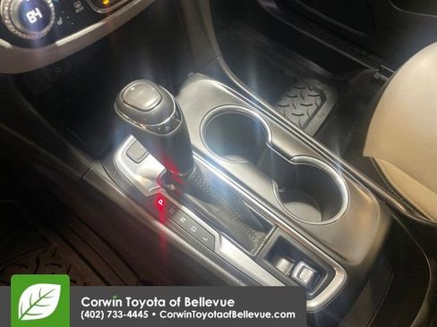 Used 2018 Chevrolet Equinox LT w/ Sun & Infotainment Package image 24