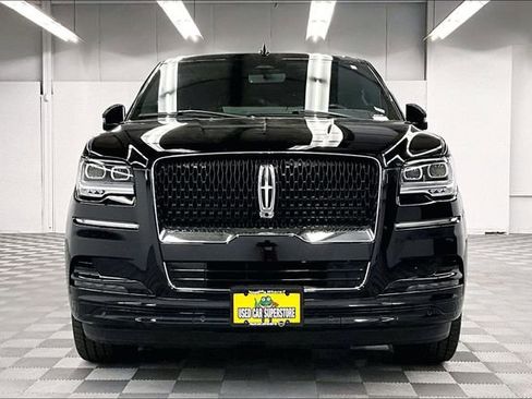 Used 2024 Lincoln Navigator L Reserve w/ Equipment Group 201A AWD/4WD image 4
