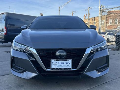 Used 2022 Nissan Sentra SV image 2