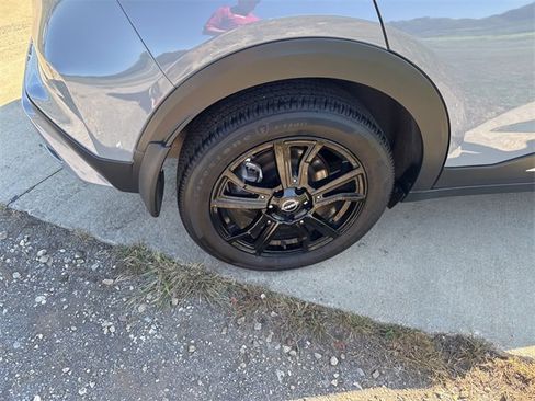 Used 2023 Nissan Kicks SR w/ SR Premium Package image 50