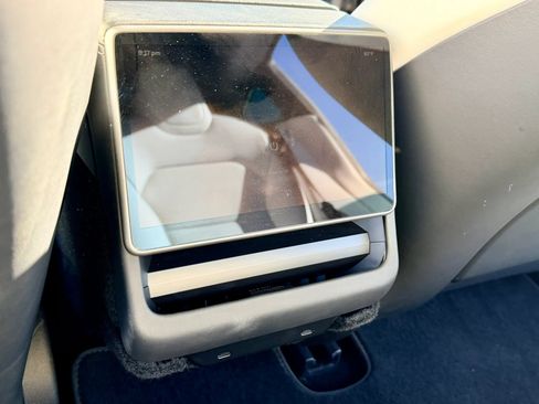 Used 2024 Tesla Model 3 Standard Range RWD image 46