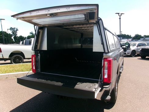 Used 2024 Ford F250 XLT w/ Snow Plow Prep Package AWD/4WD image 15