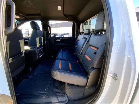 Used 2024 GMC Sierra 2500 AT4 w/ Technology Package image 18