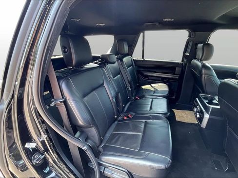 Used 2020 Ford Expedition XLT w/ Equipment Group 202A RWD image 27