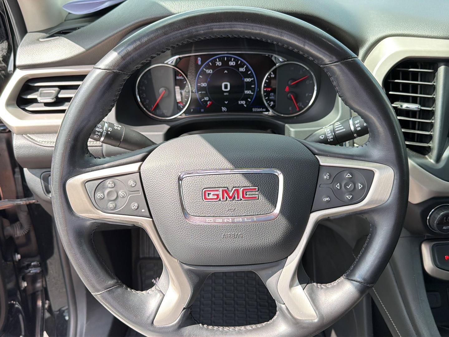 Used 2021 GMC Acadia Denali w/ Denali Ultimate Package AWD/4WD image 21