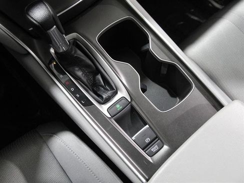 Used 2019 Honda Accord EX image 15