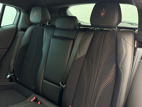New 2025 Maserati Grecale Folgore image 11
