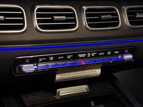 New 2026 Mercedes-Benz GLS 450 4MATIC image 21