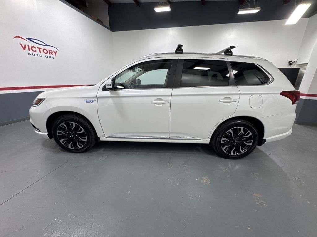 Used 2018 Mitsubishi Outlander SEL AWD/4WD image 5