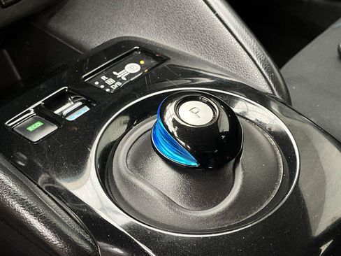 Used 2022 Nissan Leaf SV Plus FWD image 25