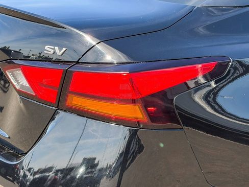 Used 2023 Nissan Altima 2.5 SV image 8