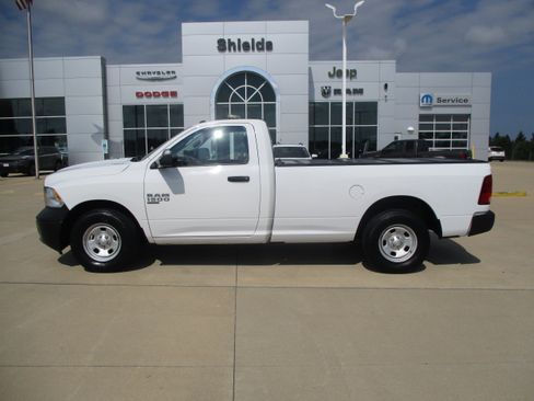 Used 2022 RAM 1500 Tradesman w/ Power & Remote Entry Group RWD image 2