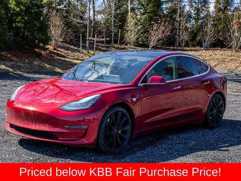 Used 2020 Tesla Model 3 Performance image 1