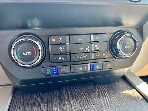 Used 2020 Ford F350 Lariat w/ Lariat Value Package AWD/4WD image 25