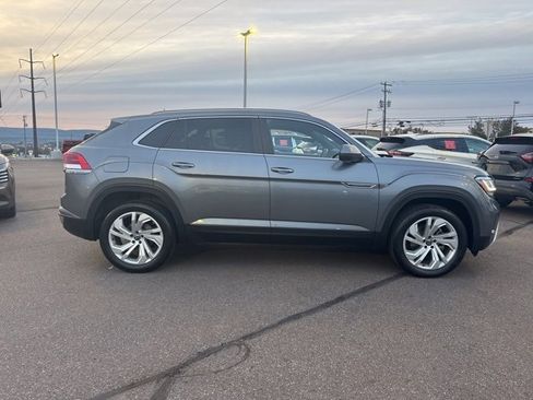 Used 2021 Volkswagen Atlas Cross Sport SEL image 4